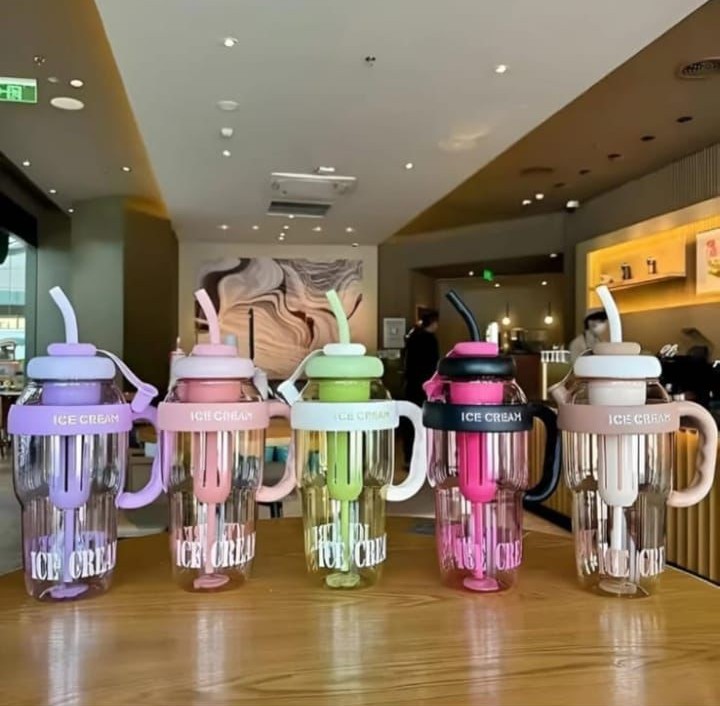 Ice Cream Style Dual-Compartment Water Bottles